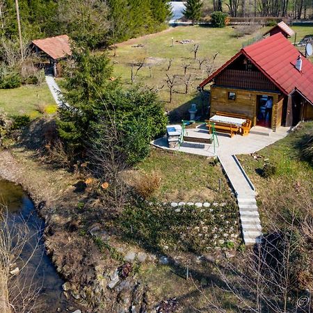 Wooden Cabin Zurej With Hot Tub Bukovje v Babni Gori Екстериор снимка