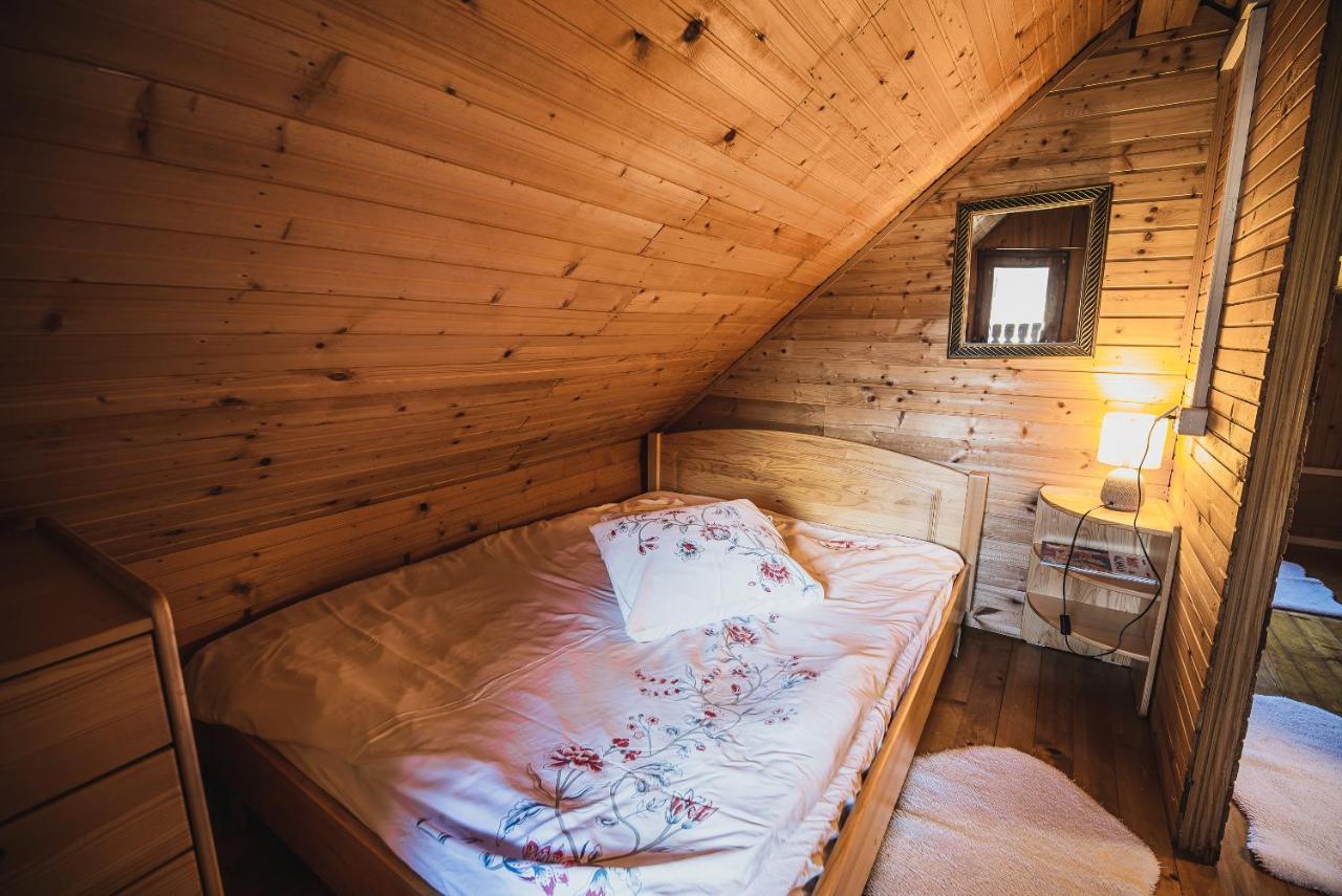 Wooden Cabin Zurej With Hot Tub Bukovje v Babni Gori Екстериор снимка